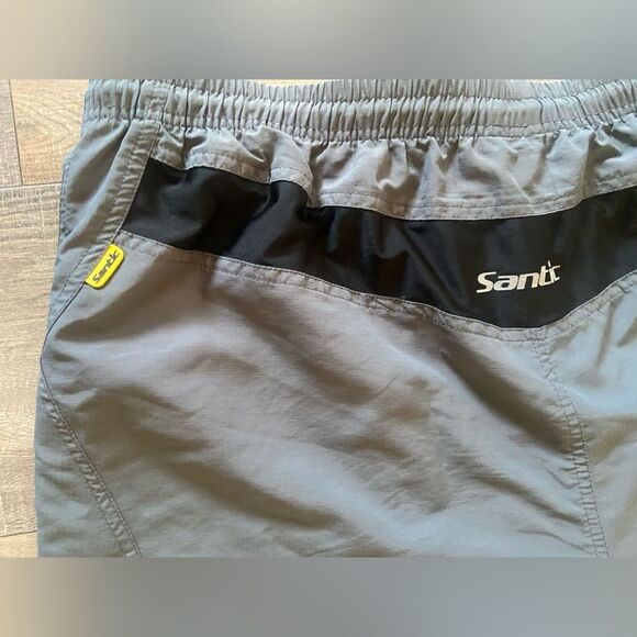 Santic men’s size large gray and black padded bike shorts with adjustable waist - Picture 5 of 8